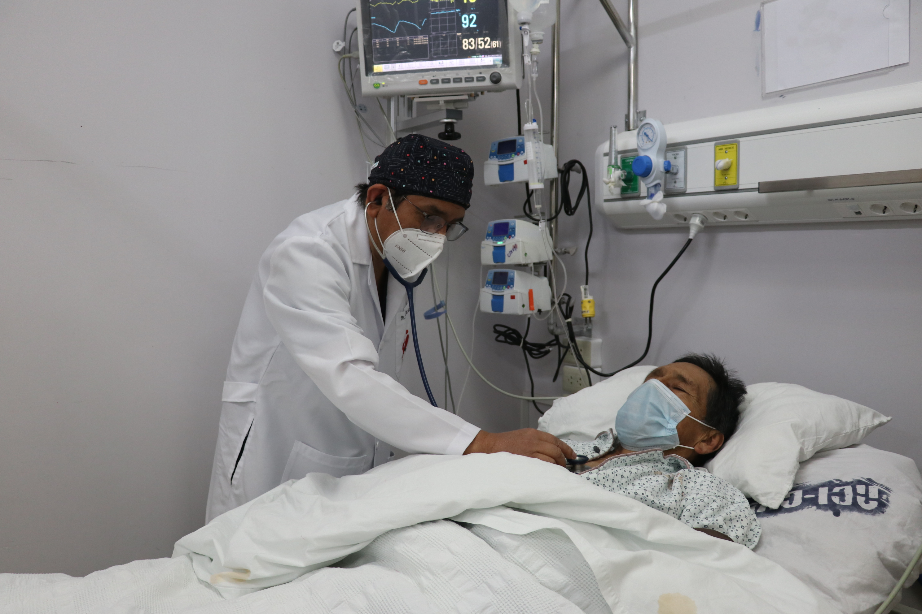 𝐄𝐒𝐏𝐄𝐂𝐈𝐀𝐋𝐈𝐒𝐓𝐀𝐒 𝐃𝐄𝐋 𝐇𝐎𝐒𝐏𝐈𝐓𝐀𝐋 𝐂𝐀𝐑𝐑𝐈𝐎́𝐍 𝐀𝐓𝐈𝐄𝐍𝐃𝐄𝐍 𝐂𝐀𝐑𝐃𝐈𝐎𝐏𝐀𝐓𝐈́𝐀𝐒 𝐂𝐑𝐈́𝐓𝐈𝐂𝐀𝐒